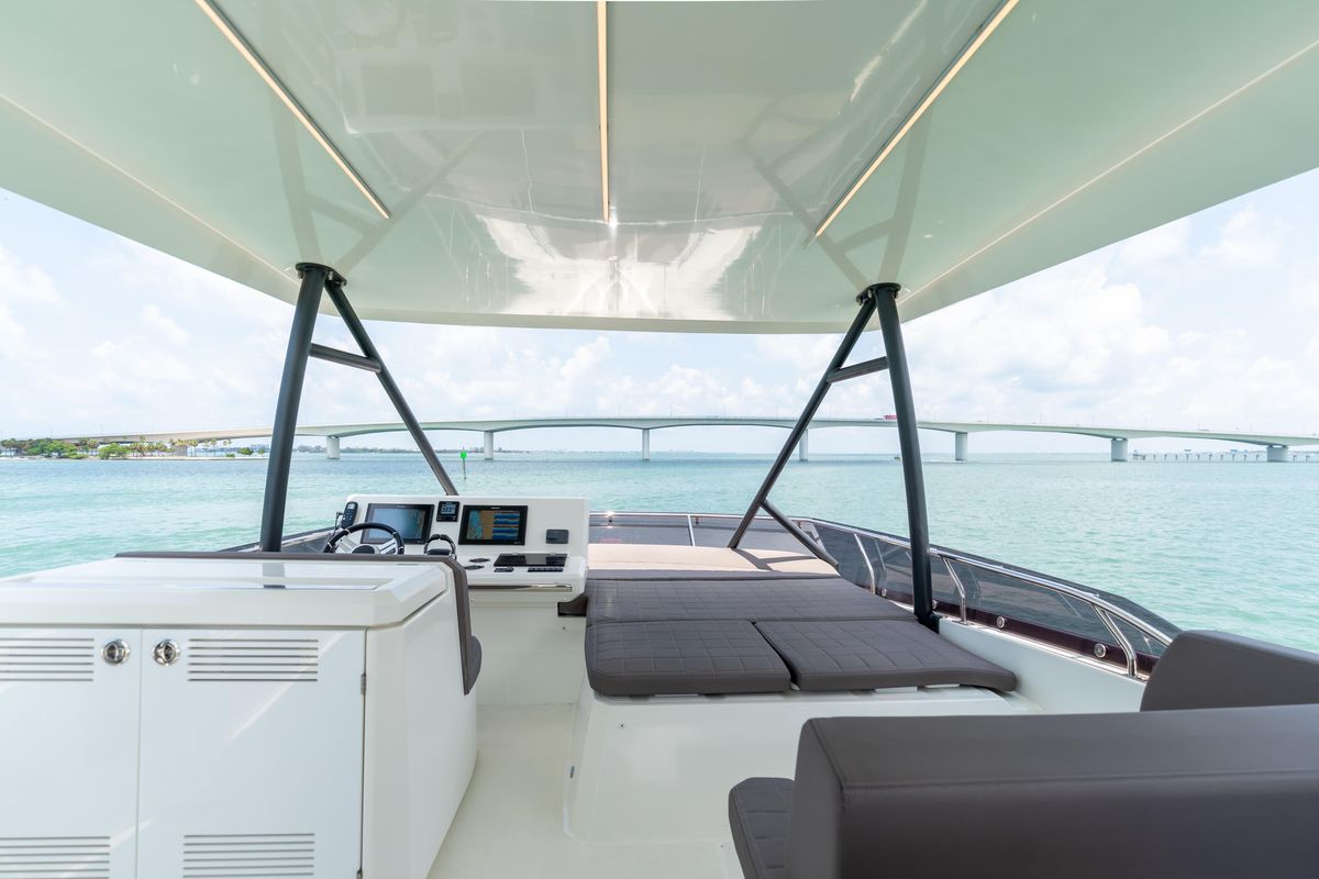 2019 Prestige 52 