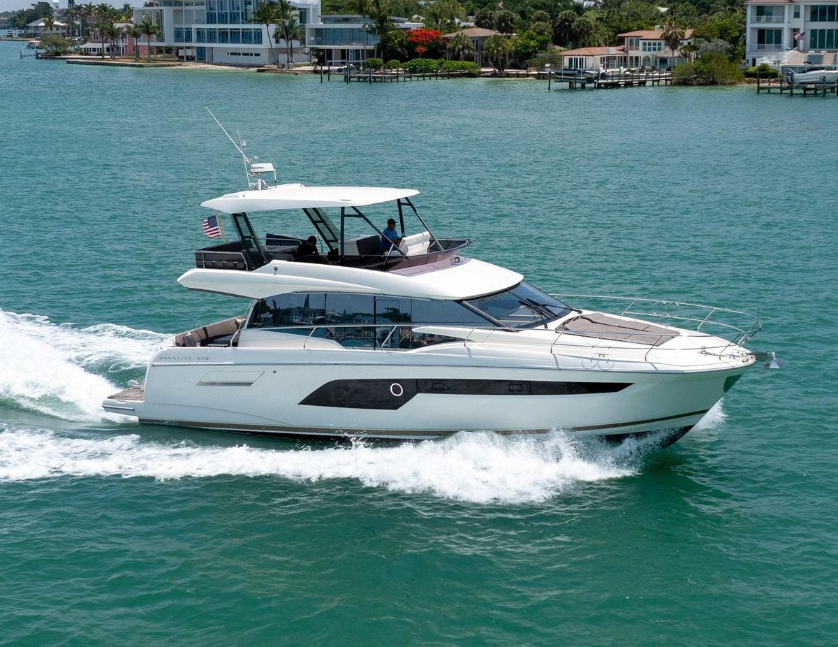 2019 Prestige 52 