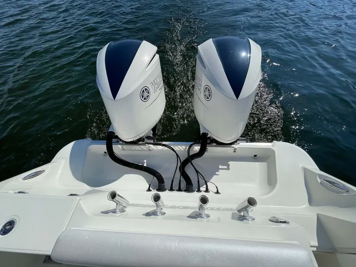 Hammertime Yacht Photos Pics 