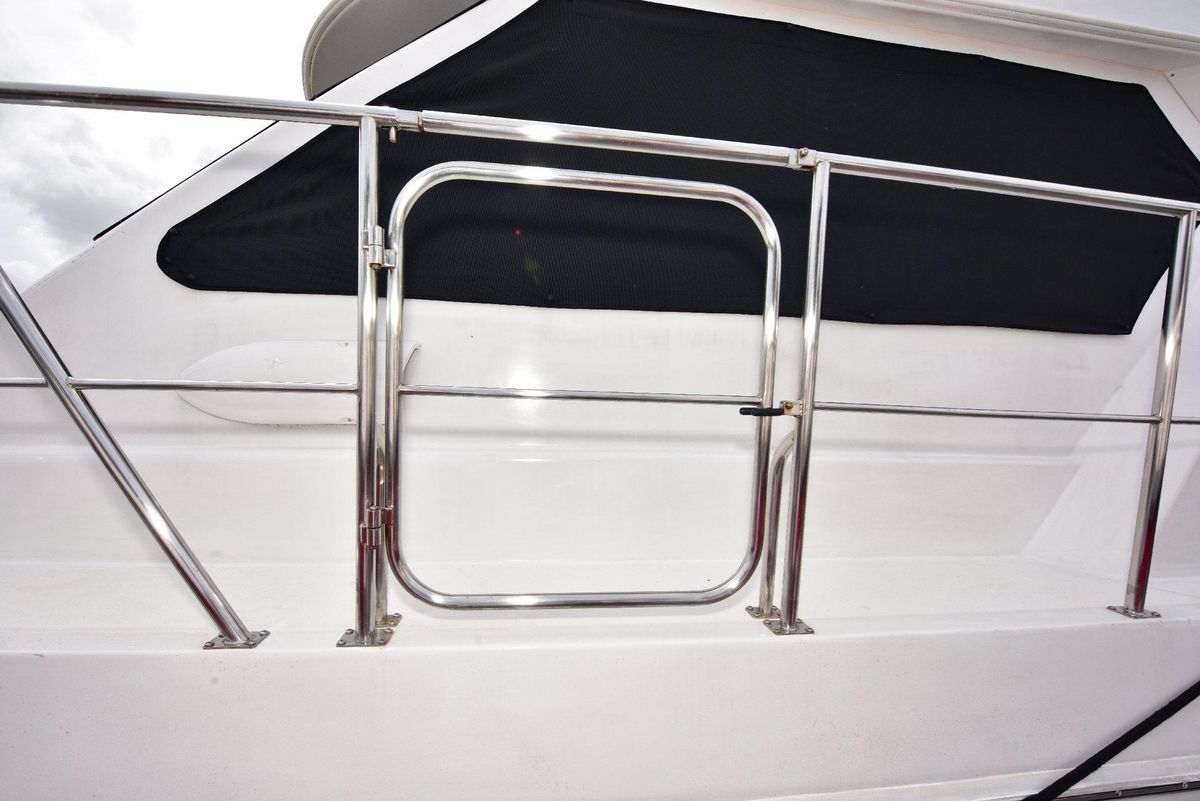 2004 Navigator 57 