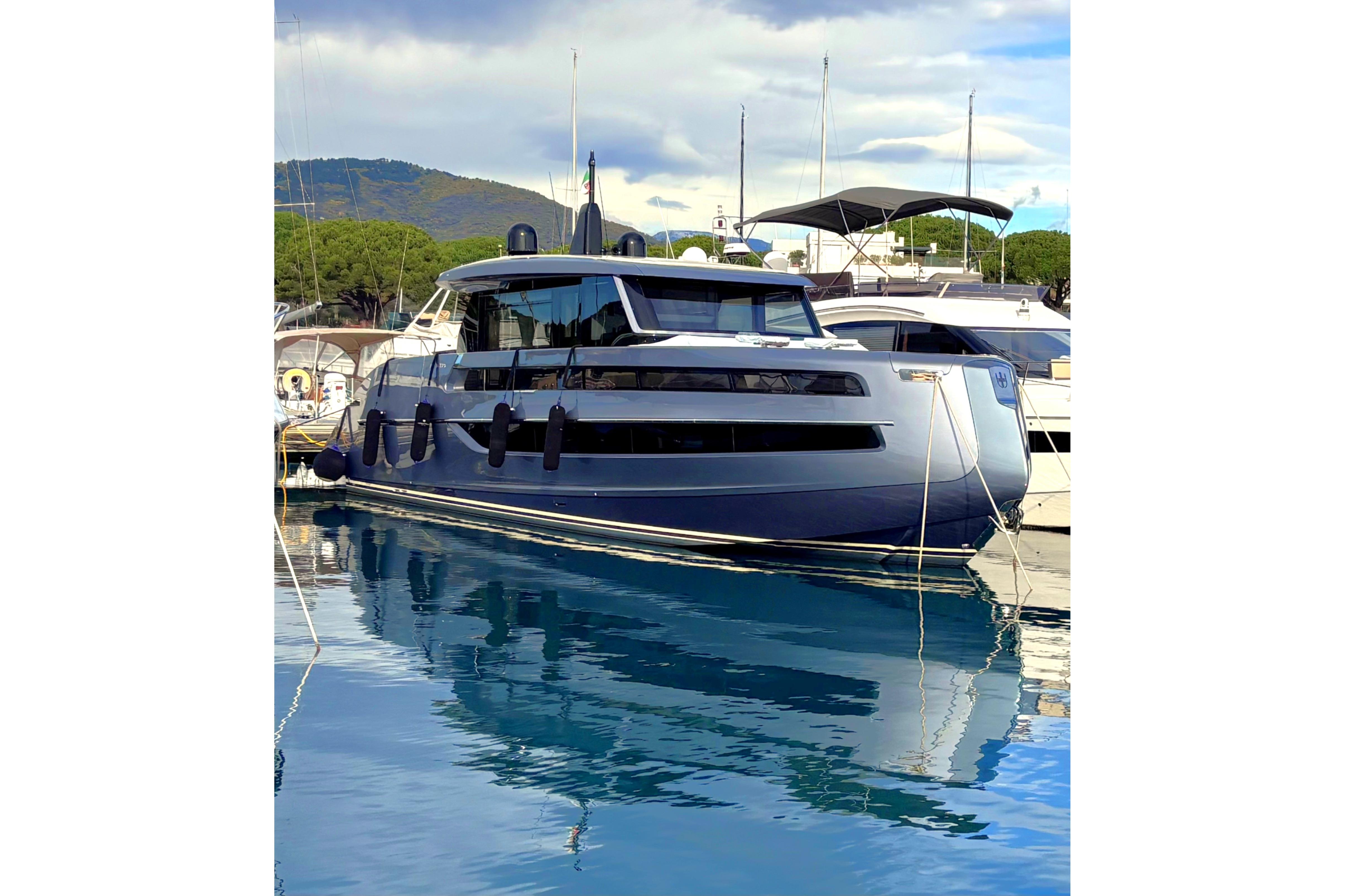 2026 Invictus ST 550