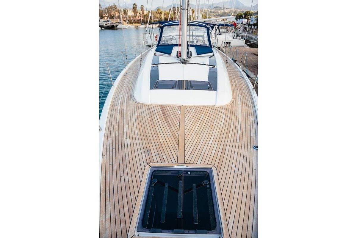 2018 Beneteau 52 