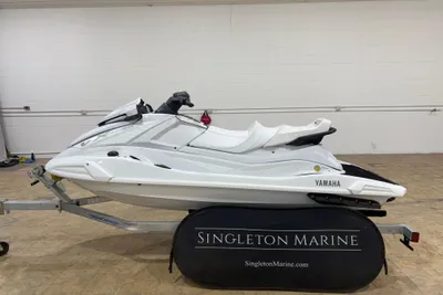 Yamaha Boats VX Cruiser