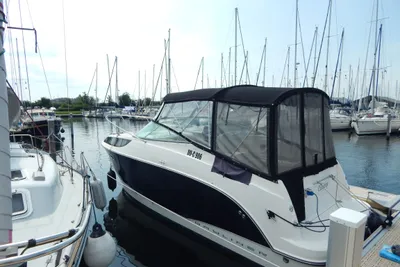 2009 Bayliner 255