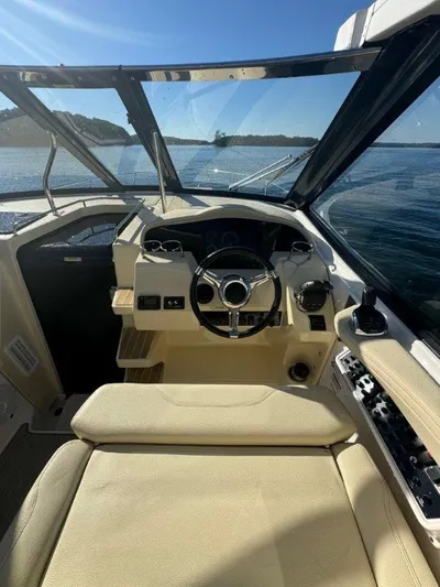  Yacht Photos Pics 2019 Regal 35 Sport Coupe - Image 21