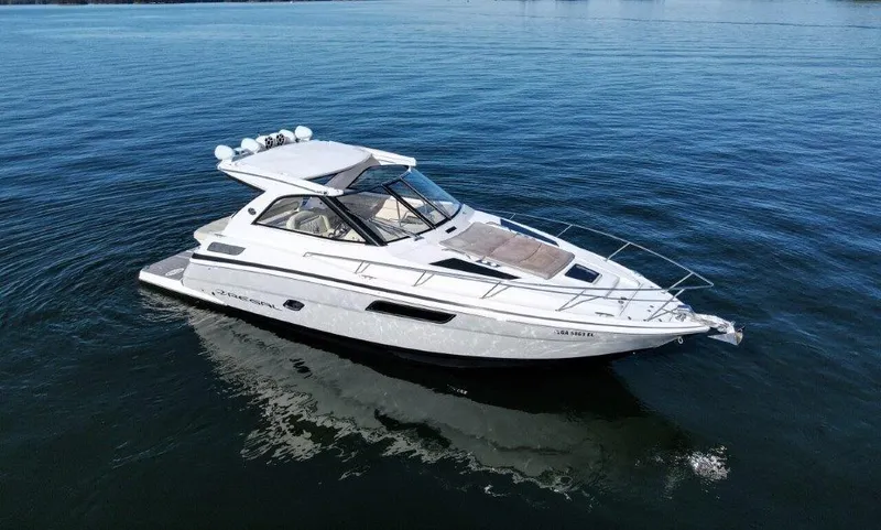  Yacht Photos Pics 2019 Regal 35 Sport Coupe - Image 1