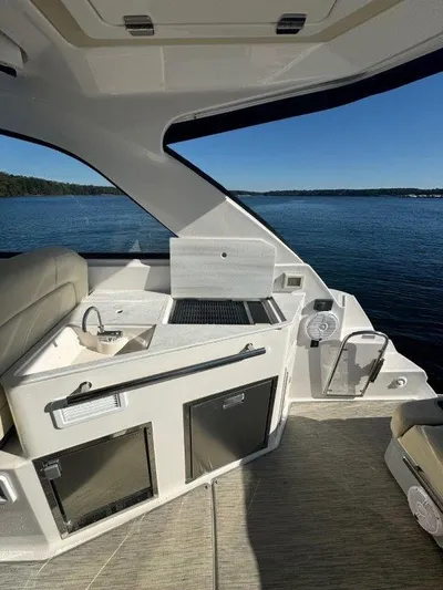  Yacht Photos Pics 2019 Regal 35 Sport Coupe - Image 17