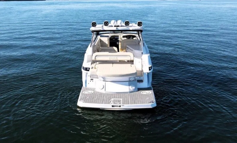  Yacht Photos Pics 2019 Regal 35 Sport Coupe - Image 4