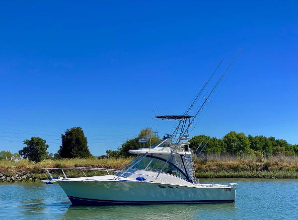 1999 Luhrs 32 Open