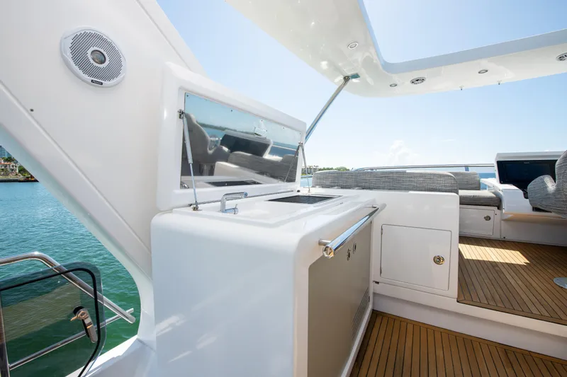 777 Yacht Photos Pics 