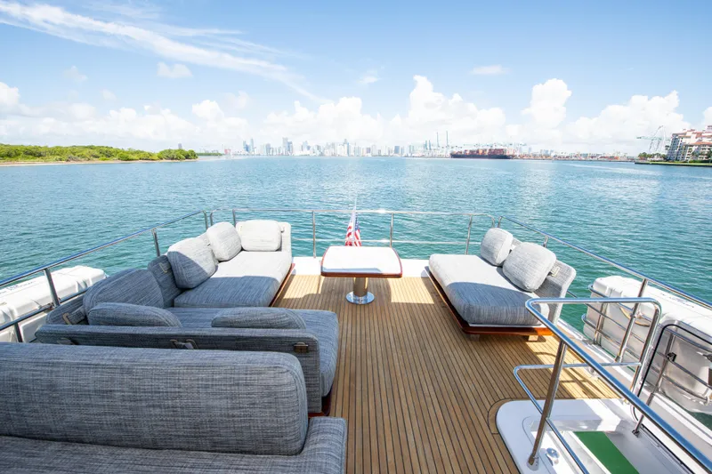 777 Yacht Photos Pics 