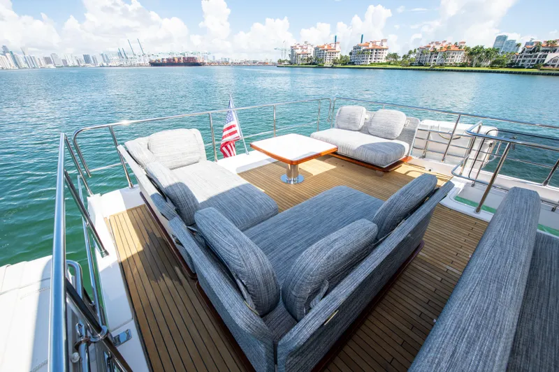 777 Yacht Photos Pics 