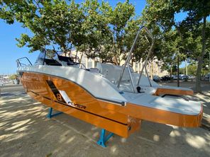 2023 Beneteau Flyer 8 Sundeck