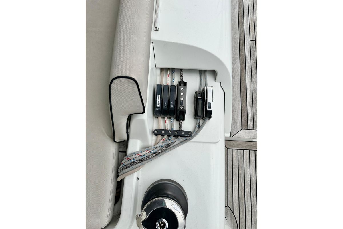 2021 Beneteau 54 