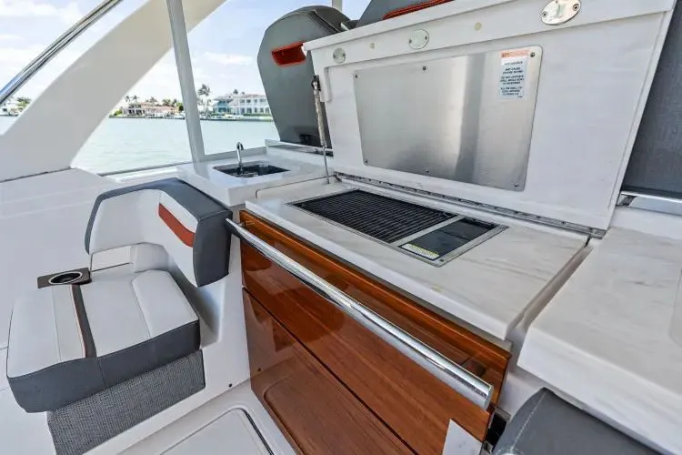 Lunasea Yacht Photos Pics 2018 Tiara Sport Ls - Image 34