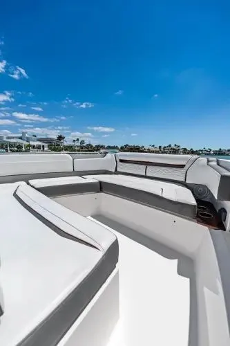 Lunasea Yacht Photos Pics 2018 Tiara Sport Ls - Image 33