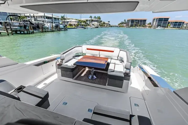 Lunasea Yacht Photos Pics 2018 Tiara Sport Ls - Image 24