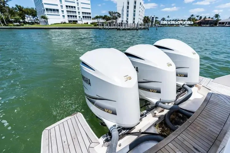 Lunasea Yacht Photos Pics 2018 Tiara Sport Ls - Image 26