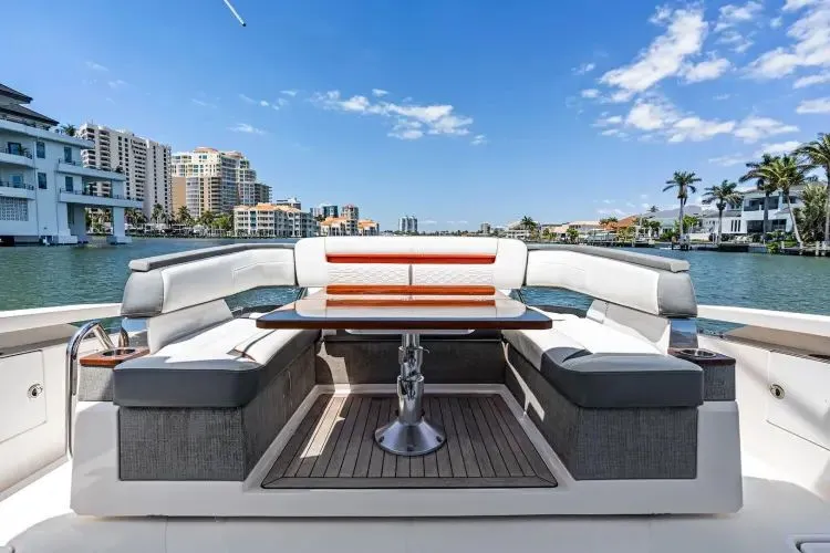 Lunasea Yacht Photos Pics 2018 Tiara Sport Ls - Image 23