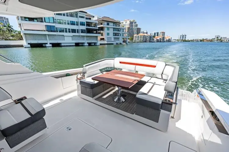 Lunasea Yacht Photos Pics 2018 Tiara Sport Ls - Image 38