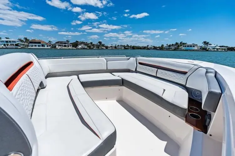 Lunasea Yacht Photos Pics 2018 Tiara Sport Ls - Image 31