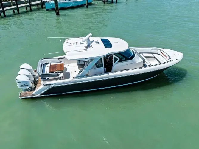 Lunasea Yacht Photos Pics 2018 Tiara Sport Ls - Image 17