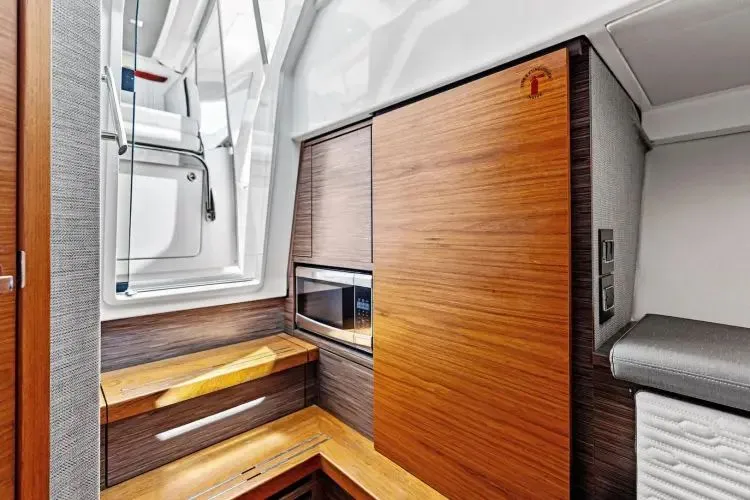 Lunasea Yacht Photos Pics 2018 Tiara Sport Ls - Image 18