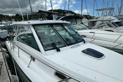 Boston Whaler 345 Conquest