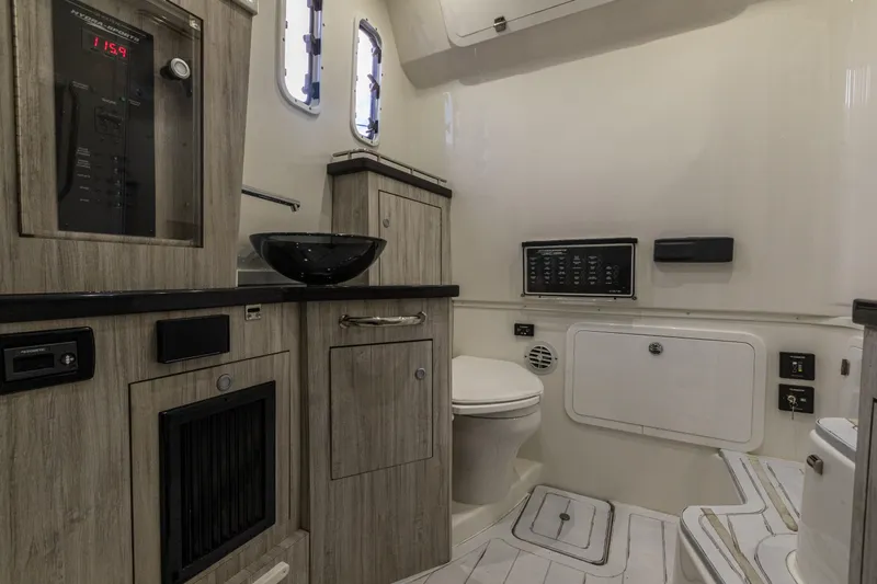 42aon19 Yacht Photos Pics 