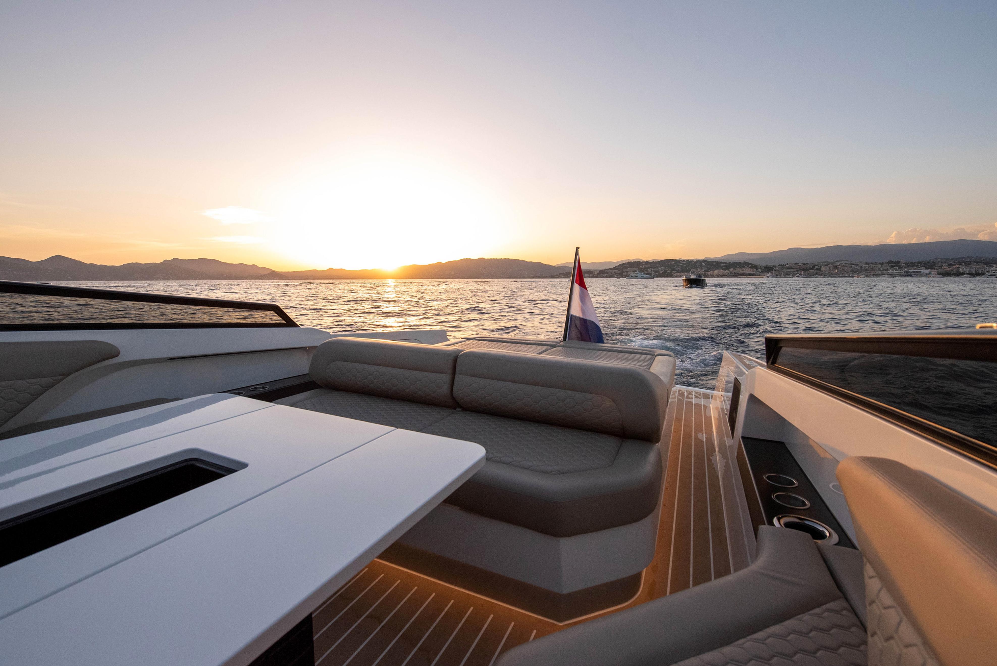 motor yacht reborn