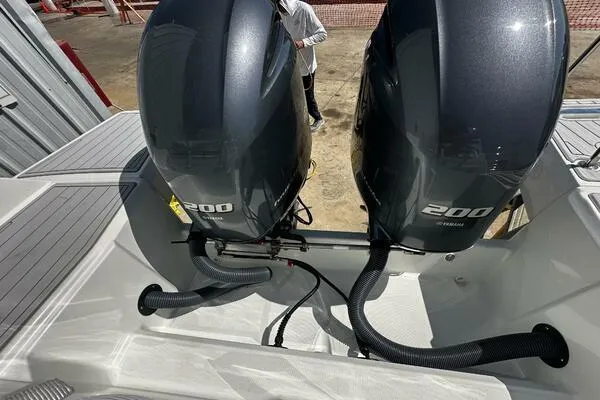 Keys Please! Yacht Photos Pics 