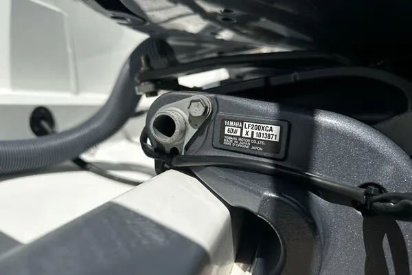 Keys Please! Yacht Photos Pics 