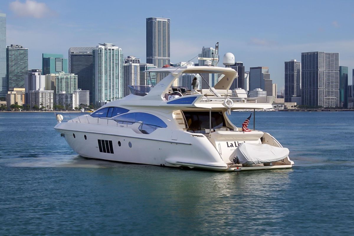 2011 Azimut 70 
