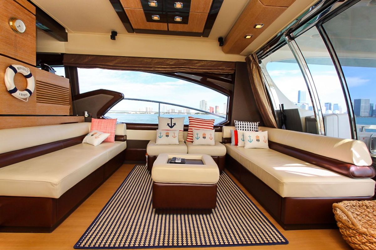 2011 Azimut 70 