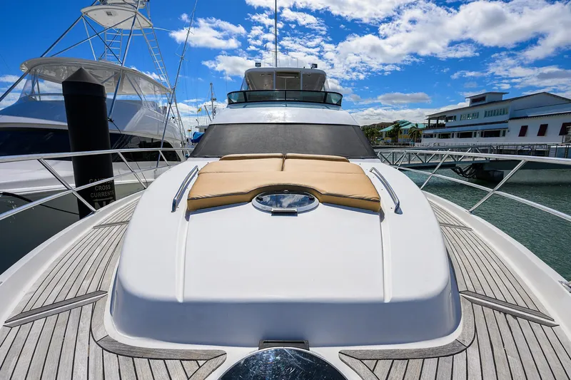 Aye Roller Yacht Photos Pics Neptunus 62 AYE ROLLER - Bow & Sunpad