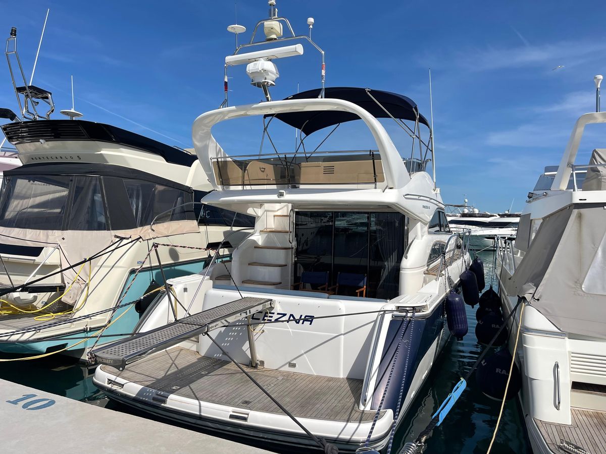 2005 Princess 43 