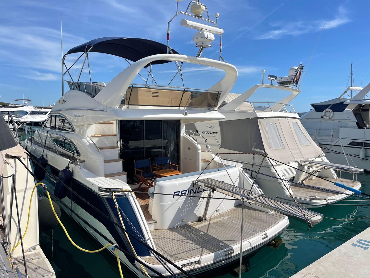2005 Princess 43 