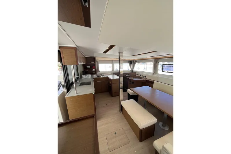 Flx Yacht Photos Pics Lagoon 46
