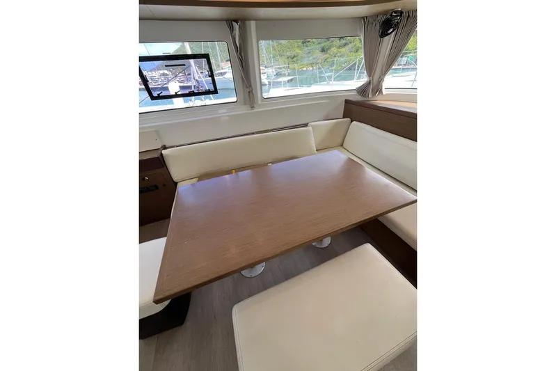 Flx Yacht Photos Pics Lagoon 46