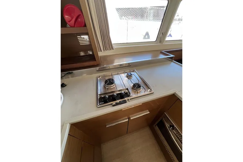 Flx Yacht Photos Pics Lagoon 46