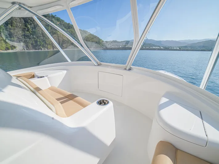 Absolut Yacht Photos Pics Viking 58 ABSOLUT - Flybridge Seating