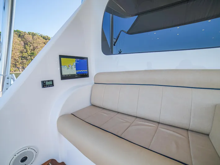 Absolut Yacht Photos Pics Viking 58 ABSOLUT - Mezzanine Seating