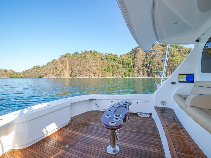 Absolut Yacht Photos Pics Viking 58 ABSOLUT - Cockpit