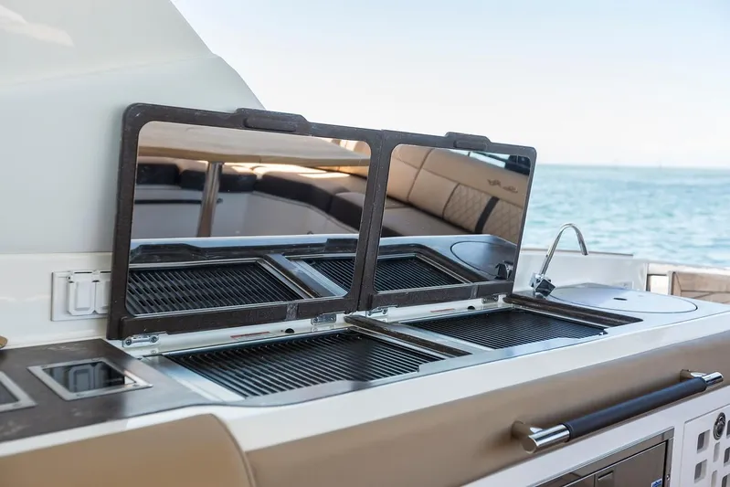 Sensei I Yacht Photos Pics Manufacturer Provided Image: Outdoor grill on a 2021 Sea Ray SLX 400 yacht.
