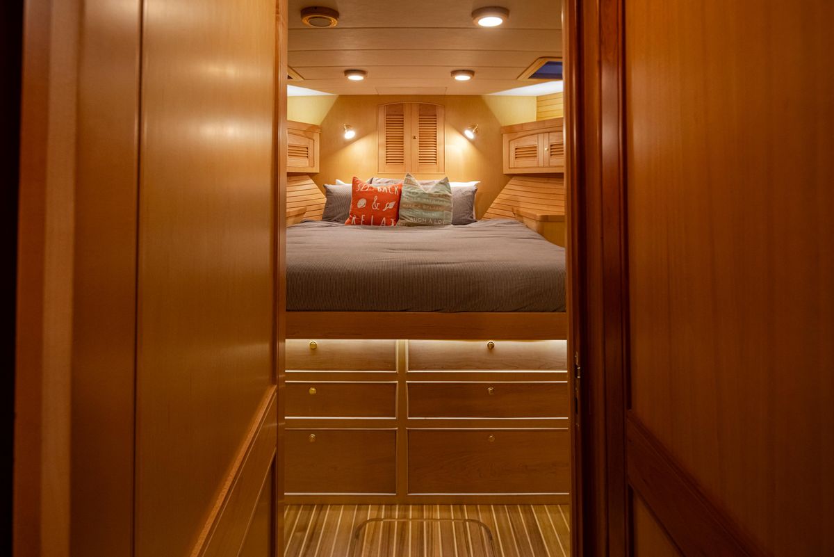 2003 Marlow 72 