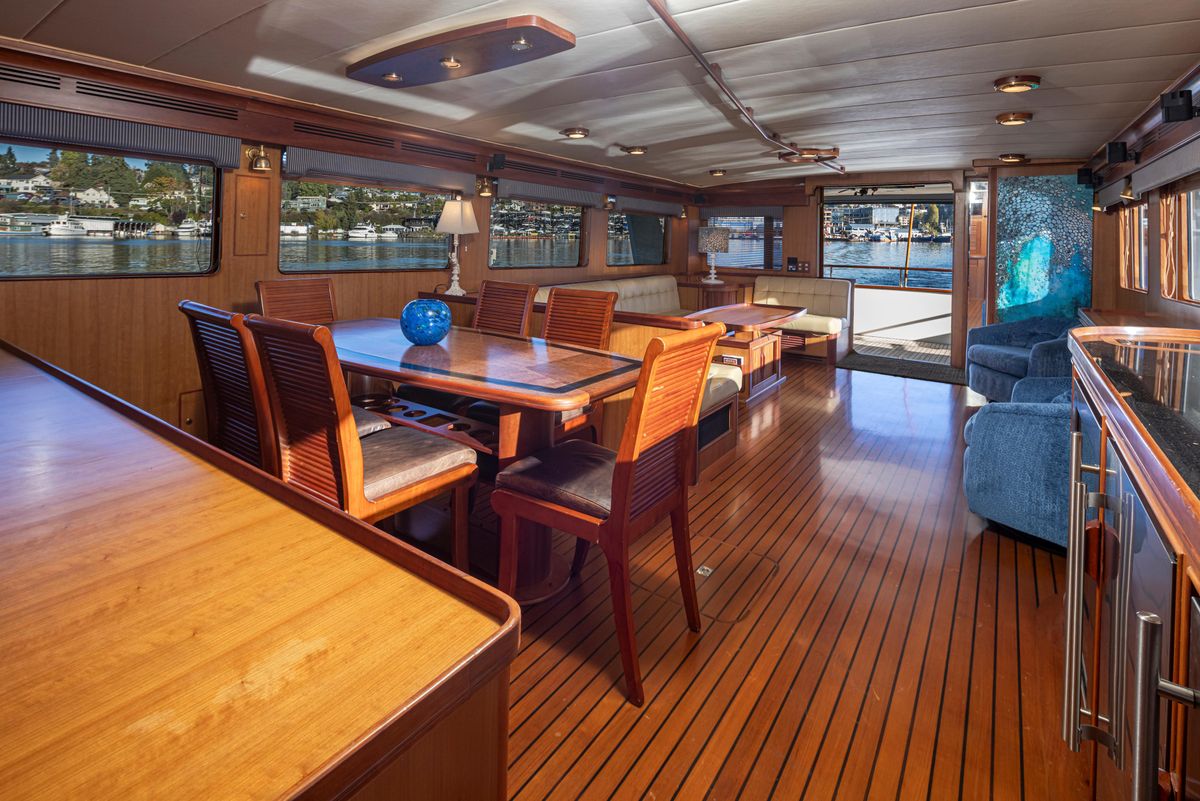2003 Marlow 72 