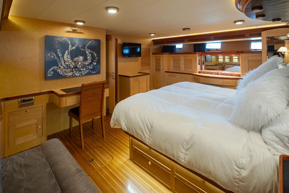 2003 Marlow 72 