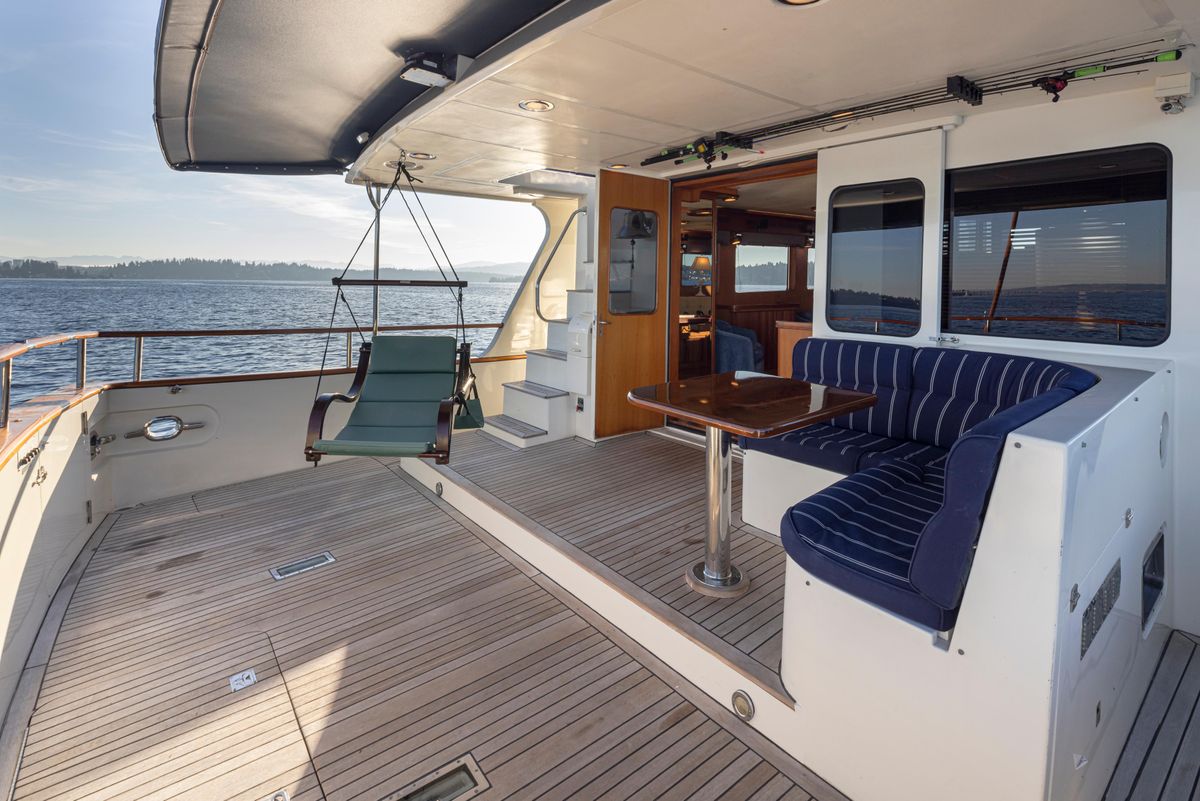 2003 Marlow 72 
