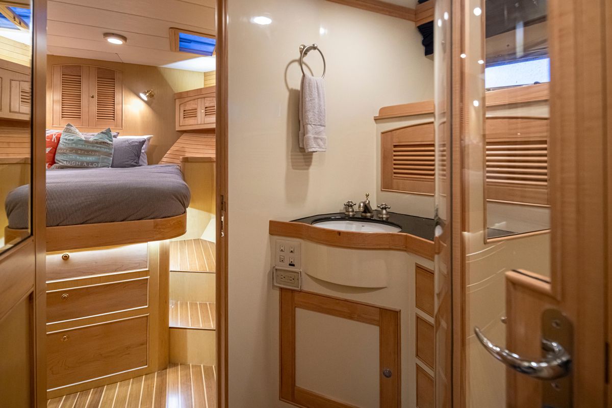 2003 Marlow 72 