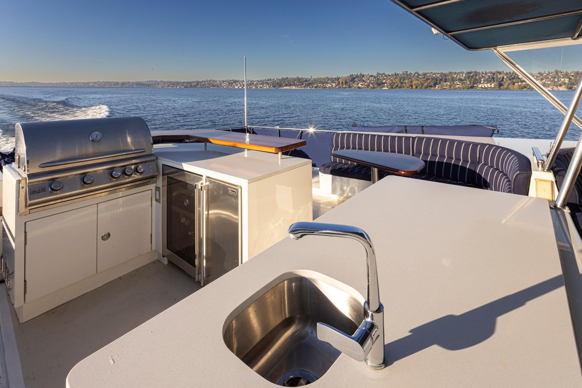 2003 Marlow 72 